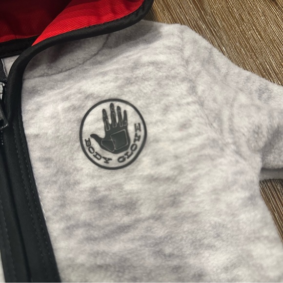 Body Glove Baby Grey and Black Fleece One Piece with Hood size 0-3 months - Picture 3 of 8